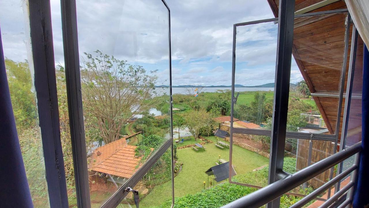 Yellow Haven Lodge Kampala Luaran gambar