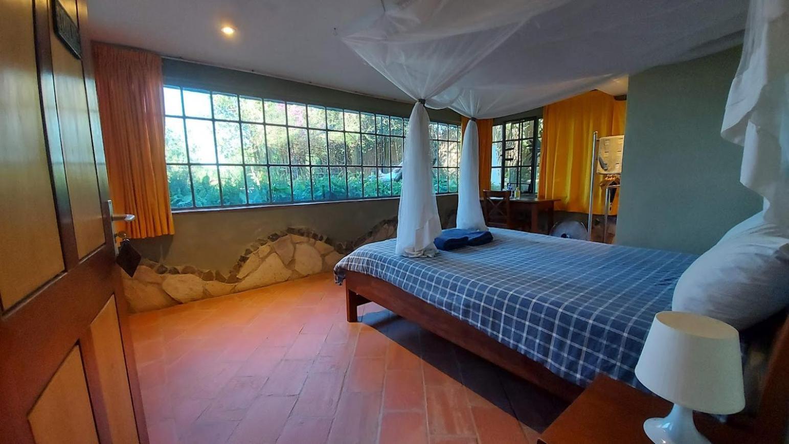 Yellow Haven Lodge Kampala Luaran gambar